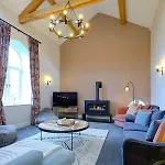 別荘 The Mill House In
